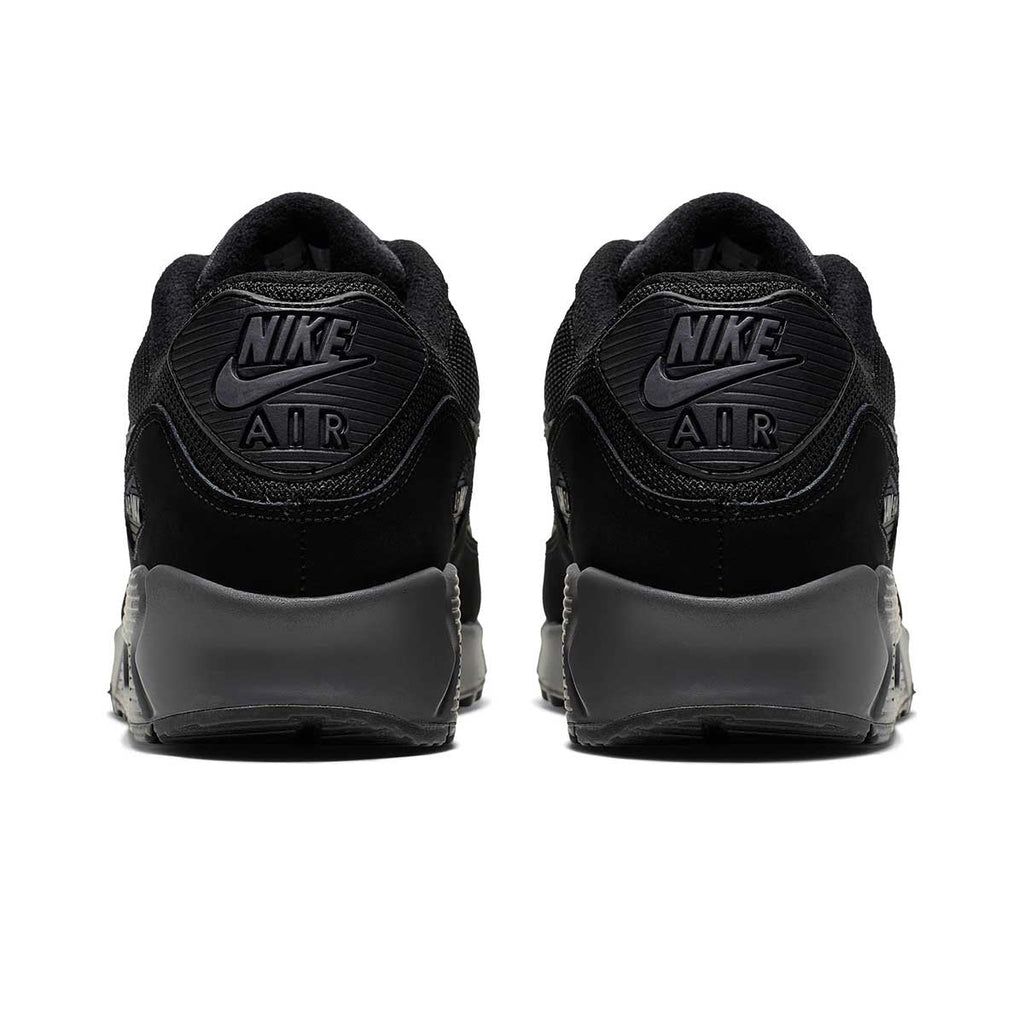 Men's Nike Air Max '90 Essential Shoe