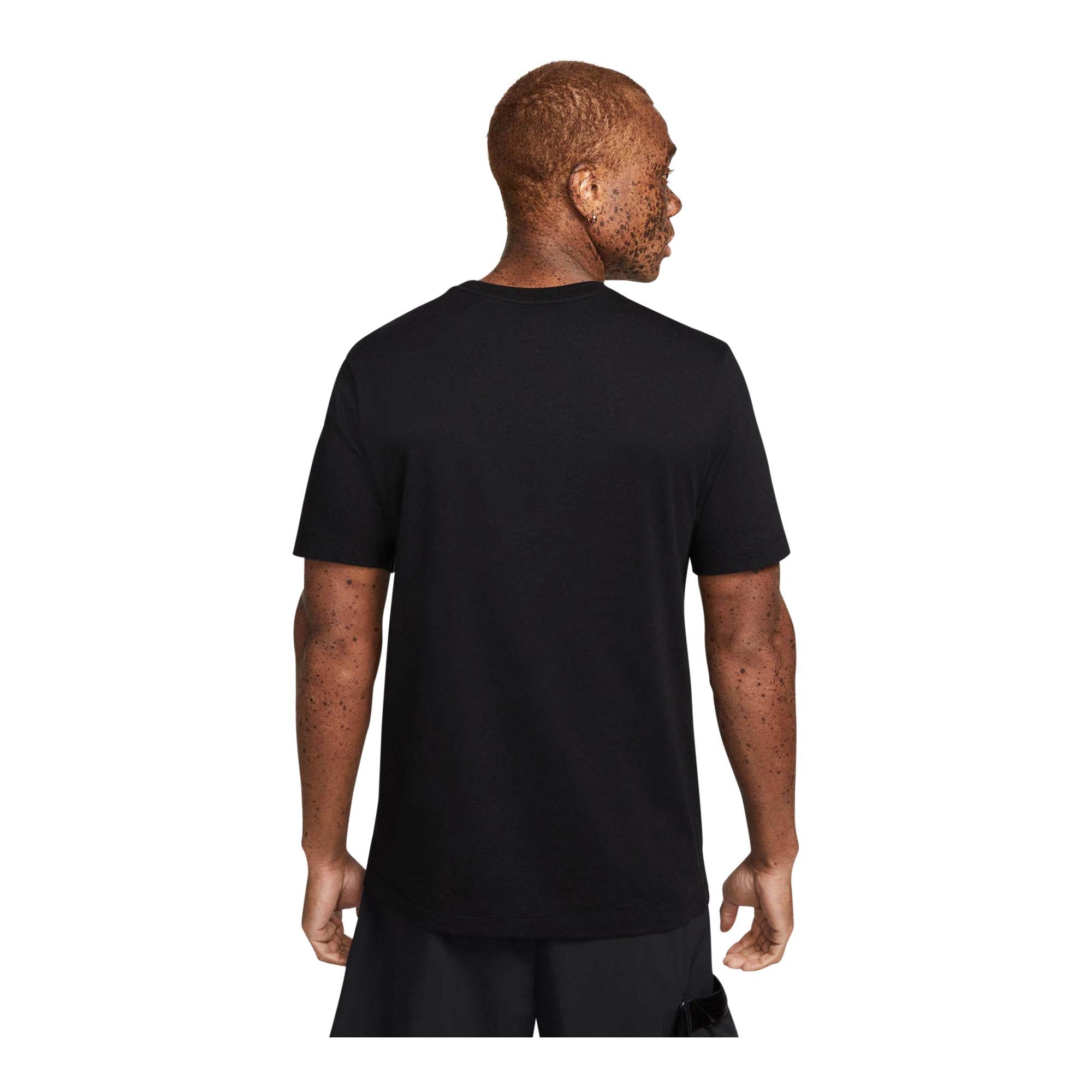 Nike Sportswear 	Men's T-Shirt