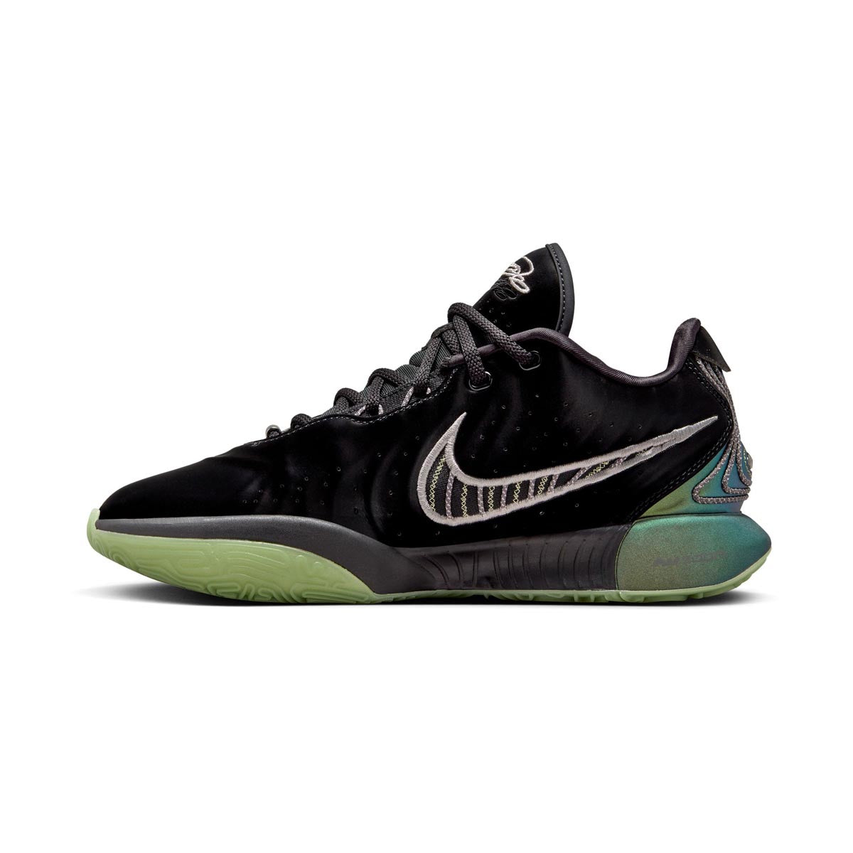 LeBron XXI Basketball Shoes