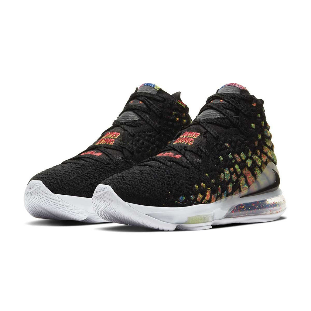 Men's LeBron 17