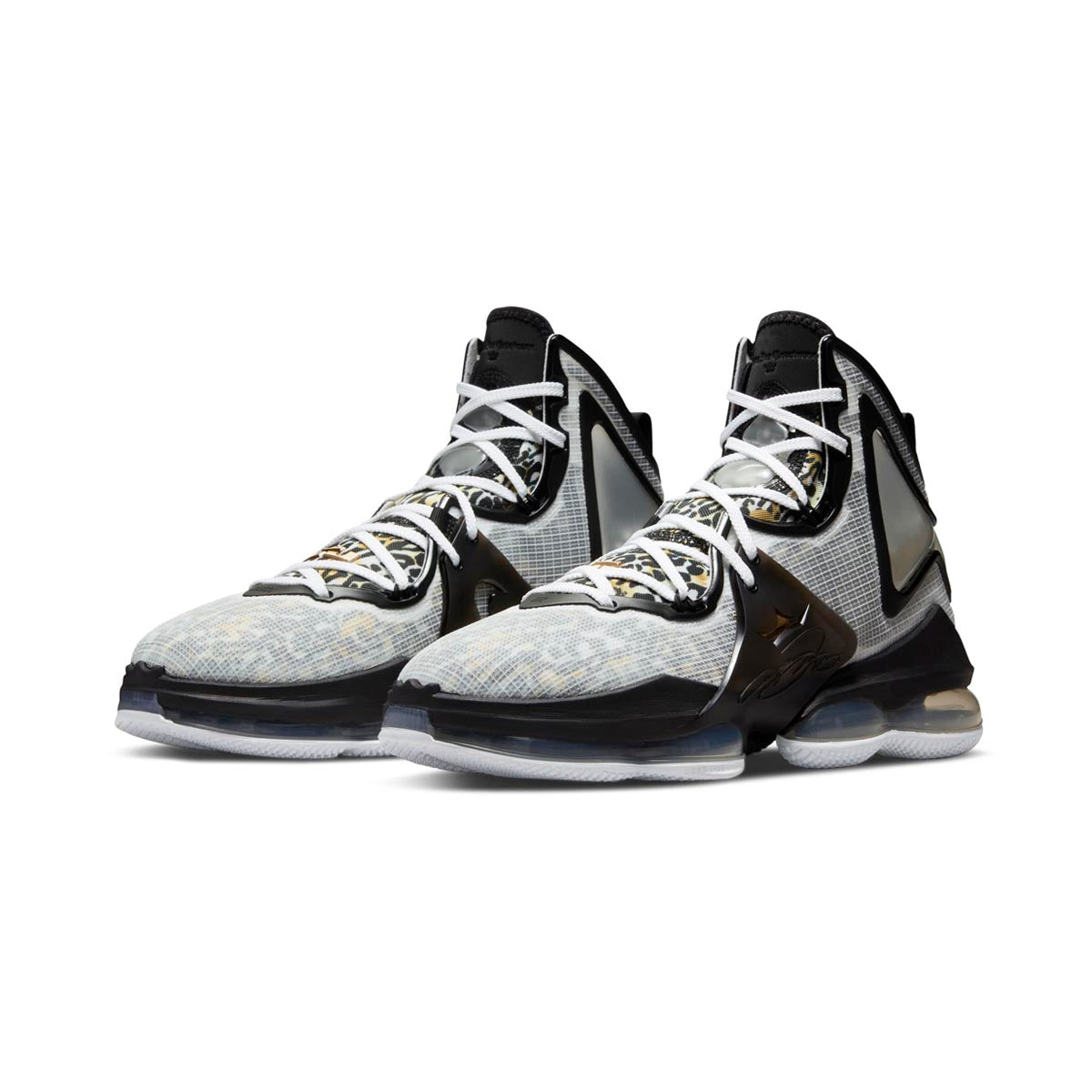 LeBron 19