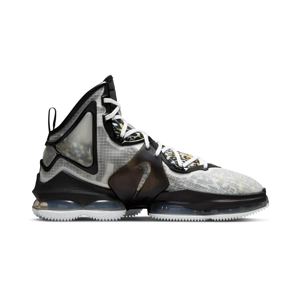 LeBron 19