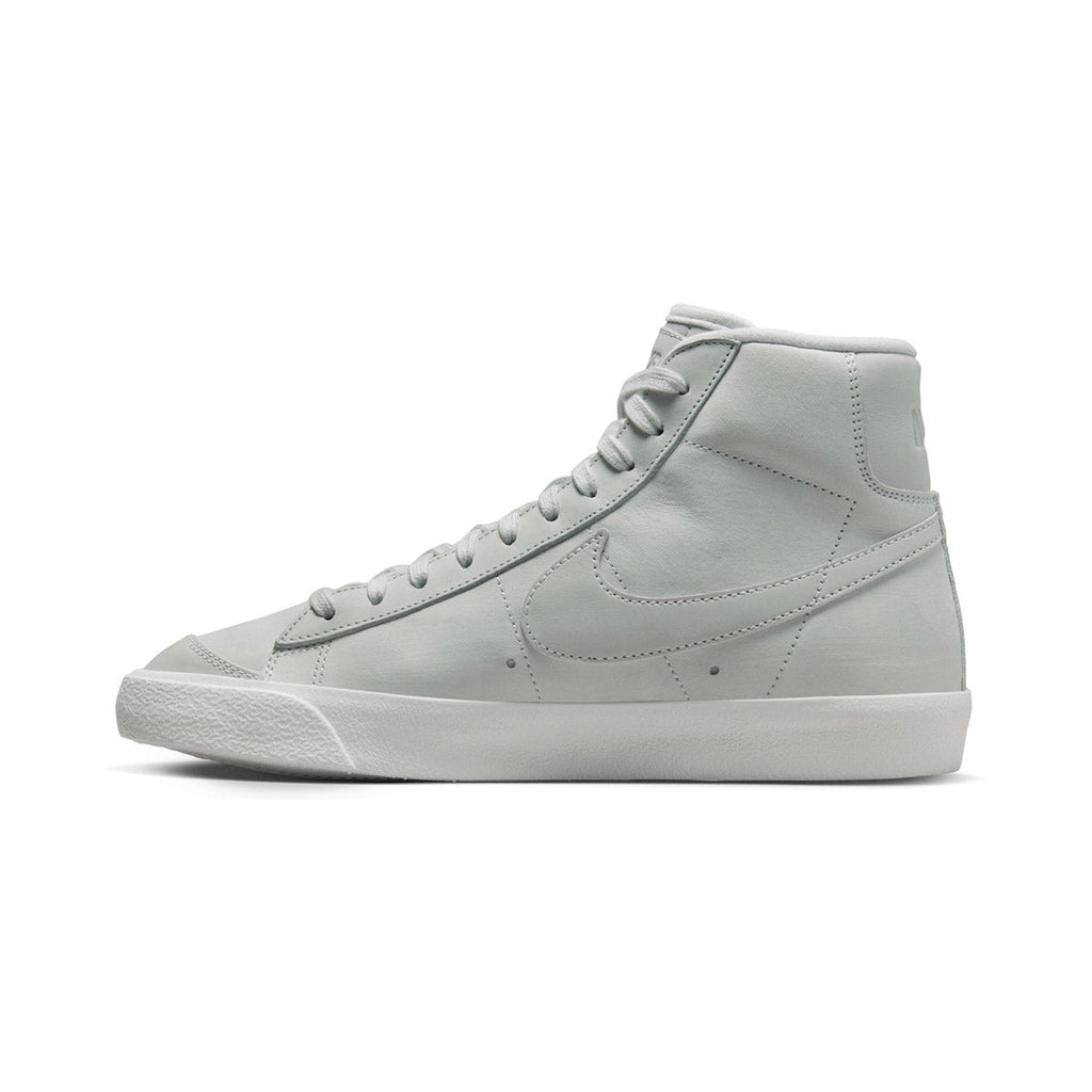 Nike Blazer Mid Premium Women's Shoes